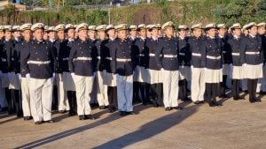Emoción, honor y compromiso: 87 cadetes del Liceo Naval Storni de Posadas recibieron su uniforme de gala en una ceremonia clave para su formación militar imagen-7
