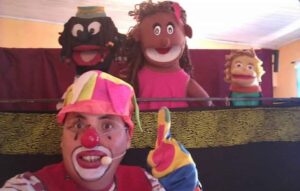 “Más arte y menos adicciones”: el grupo Caudal lleva teatro y prevención a las escuelas misioneras imagen-1