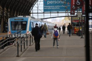 Trenes hoy: así funcionan los servicios del Roca, Sarmiento, Mitre y San Martín este lunes 21 de julio imagen-1