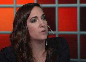 Tras el ataque de Javier Milei, Camila Perochena reafirmó sus dichos y le envió un mensaje al Presidente: “Ojo con confundir riqueza con potencia” imagen-1