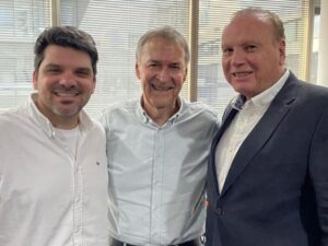 Un histórico “barón del conurbano” se sumó al frente de peronistas disidentes, la UCR, la CC, el GEN y Monzó imagen-2