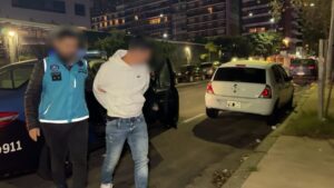 Fue detenido en España tras una pelea callejera y descubrieron que tenía un pedido de captura por abusar a una mujer en Buenos Aires imagen-2