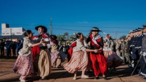 Posadas celebró el Día de la Independencia con un emotivo acto en el barrio Nosiglia imagen-1