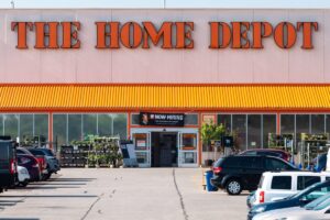 Cómo es el Home Depot que fue el blanco de una nueva redada de migrantes en California imagen-4