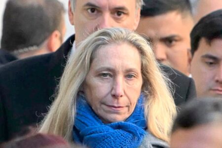 Karina Milei envió una dura advertencia a sus rivales internos: quien cuestione el armado, “está cuestionando al Presidente” imagen-9
