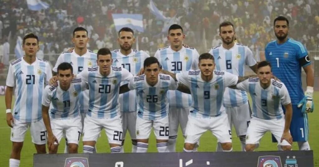 Como los quiere Russo: la vez que Paredes y Battaglia se repartieron el medio en la Selección imagen-4
