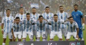 Como los quiere Russo: la vez que Paredes y Battaglia se repartieron el medio en la Selección imagen-3