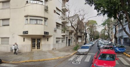 Encontraron a una mujer y a su hijo de 13 años muertos en un departamento de Caballito imagen-8