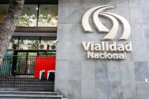 El Gobierno disolvió Vialidad y sus funciones las asumirán el Ministerio de Economía y la Gendarmería imagen-1