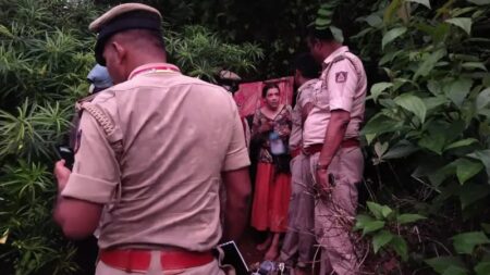 El misterio de la mujer rusa que fue encontrada junto a sus dos hijas pequeñas en una cueva en India imagen-10