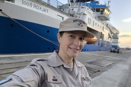 Fue mencionada todo el día y es una de las investigadoras del Conicet detrás del streaming bajo el mar: “Nadia Coralina” imagen-11