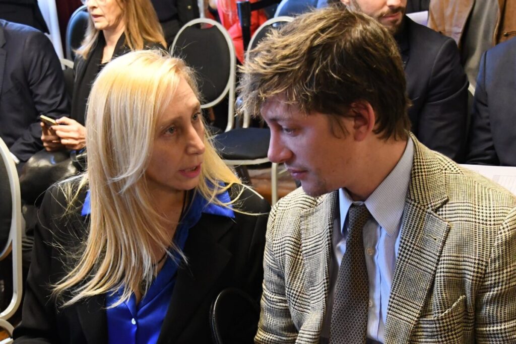 Por pedido de Karina Milei, Santiago Caputo se incorpora a la estrategia de campaña en la provincia imagen-5