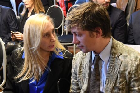 Por pedido de Karina Milei, Santiago Caputo se incorpora a la estrategia de campaña en la provincia imagen-8