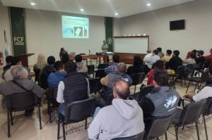 Santiago del Estero | Capacitación en uso seguro de motosierras y combate de incendios fortalece competencias técnicas en la Facultad de Ciencias Forestales imagen-4