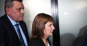 Elecciones 2025 en Argentina, EN VIVO: "Por ahí me mandan al ring", la frase de Patricia Bullrich sobre una posible candidatura imagen-4