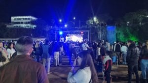 Cerveza, música y alegría al aire libre: Posadas vive una vibrante previa del Día del Amigo con una nueva edición del festival UNA+ imagen-2