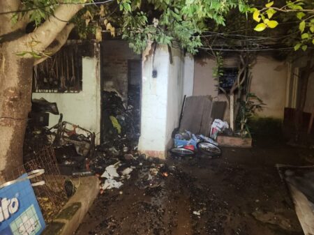 Un hombre falleció en el incendio de una vivienda de inquilinato en Posadas imagen-18