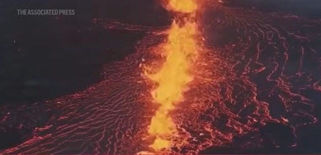 Videos: alerta por dos volcanes que pueden experimentar erupciones imagen-4