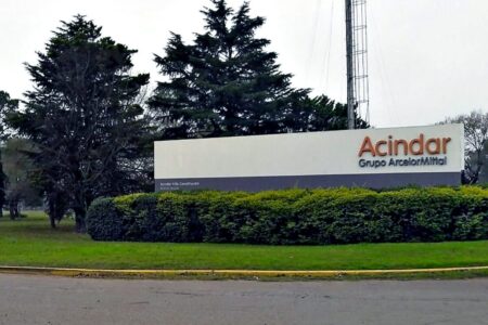 La siderúrgica Acindar frenó al 85% de su planta en Santa Fe y suspendió a más de 500 trabajadores por una semana imagen-11