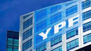 Juicio por YPF: la jueza Preska rechazó el pedido argentino y avanza la transferencia de acciones a Burford imagen-2