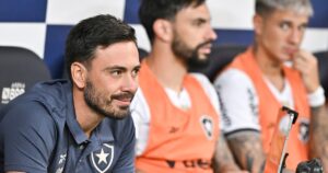 El hijo de Ancelotti ganó en su debut en Botafogo, pero figuró como ¡entrenador de arqueros! imagen-1