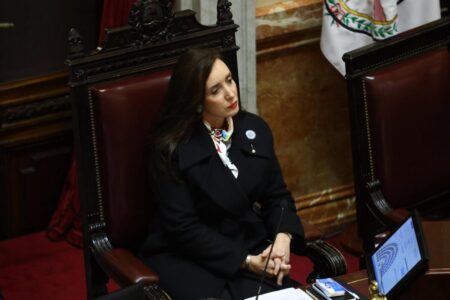 Patricia Bullrich salió al cruce de Victoria Villarruel por su presencia en la sesión en el Senado: “Levántese” imagen-7