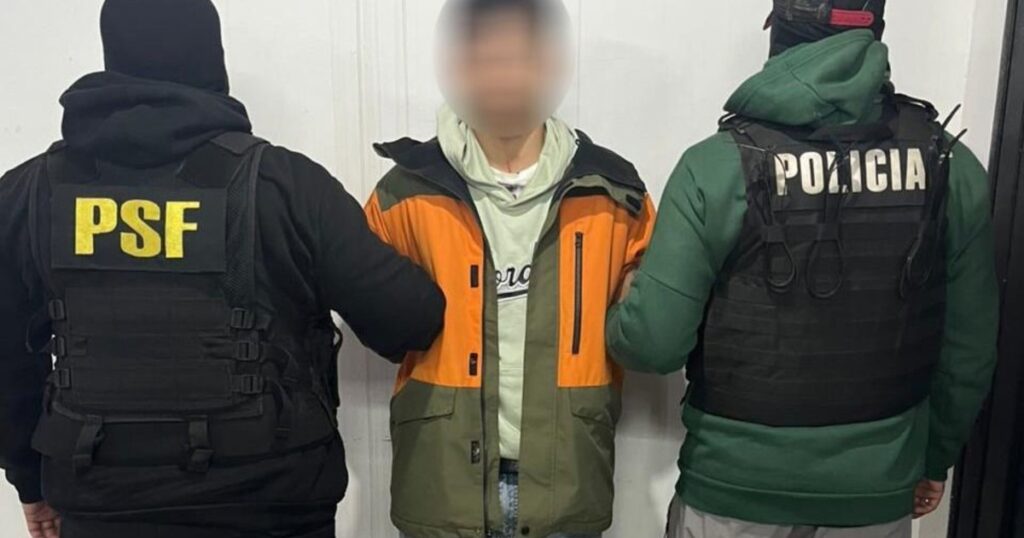 Cayó un prófugo de la "Banda de los Menores" mencionado en la causa por el crimen del ex jefe de la barra de Rosario Central imagen-100