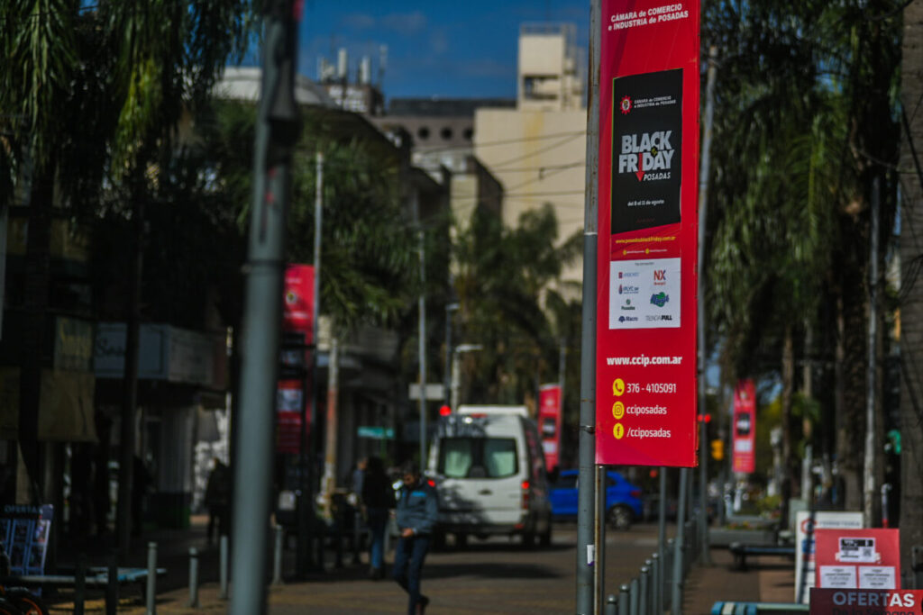 Comerciantes palpitan el Black Friday Posadas con grandes expectativas: “Repercute en ventas y nuevos clientes” imagen-5