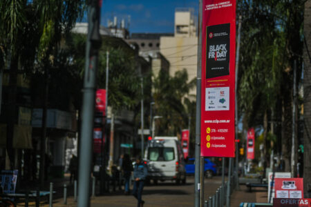 Comerciantes palpitan el Black Friday Posadas con grandes expectativas: “Repercute en ventas y nuevos clientes” imagen-22
