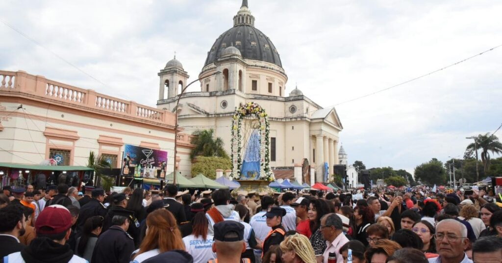 Cientos de miles de fieles participaron de la fiesta de la Virgen de Itatí imagen-5