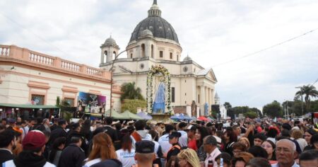 Cientos de miles de fieles participaron de la fiesta de la Virgen de Itatí imagen-22