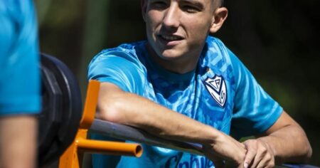 Alarma en Vélez: Thiago Fernández no renovará y se irá libre imagen-32
