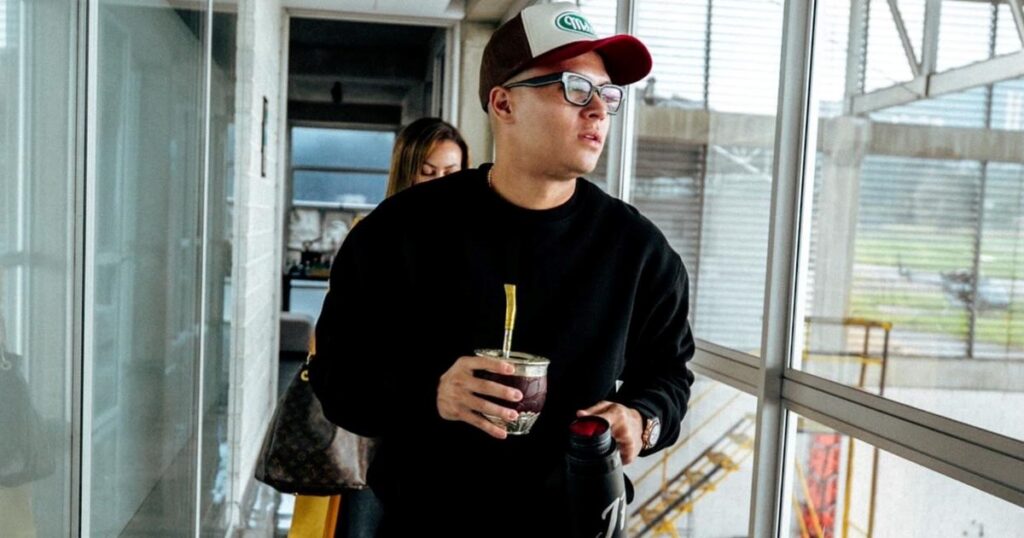 Quintero rumbo a Buenos Aires: llegada, revisión, presentación oficial y cuándo podría debutar imagen-43
