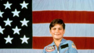 Casi 40 años después, este pequeño se ha convertido en uno de los mayores villanos del cine: ¿Puedes reconocer al actor? imagen-4