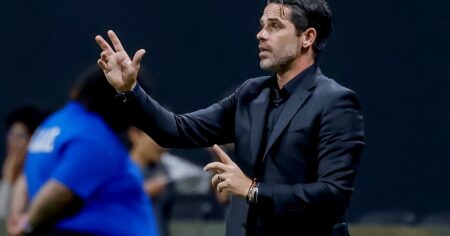 La contundente reacción de Gago cuando le preguntaron por Boca imagen-20