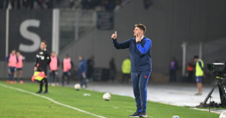 Ayude tras su debut en el Clausura: de "el equipo va mejorando" al "ojalá no se vaya nadie" imagen-22