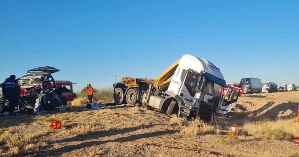 Trágico choque frontal en el límite entre Catamarca y La Rioja: tres muertos y dos nenas en estado crítico imagen-4