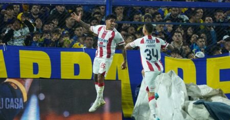 Video: el gol de patada descendente de Tarragona a Boca imagen-16