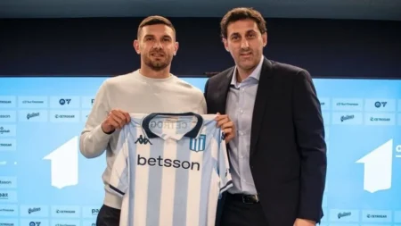 Maravilla Martínez renovó con Racing con la cláusula más alta del fútbol argentino - TyC Sports imagen-7