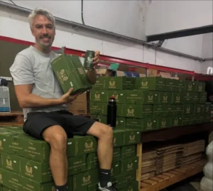 Empresario creó bebida refrescante a partir de yerba orgánica y es furor en el sector gastronómico imagen-1