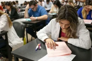 Pediatría en crisis: el 10% de los residentes la elige como especialidad imagen-1
