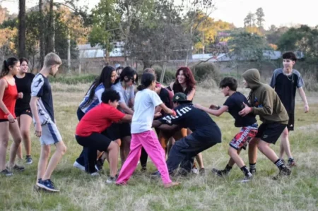 Los estudiantes de Montecarlo tuvieron su primera Kermes joven imagen-10