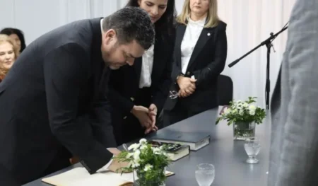 Cardozo juró como Juez Federal de Iguazú, cuya dependencia funcionará en los próximos días imagen-16