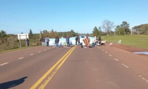 Corte total en la Ruta 14 por protesta docente en Alem: recomiendan rutas alternativas imagen-2