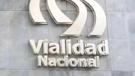 Trabajadores viales repudian la decisión de cerrar la Dirección Vialidad Nacional imagen-10