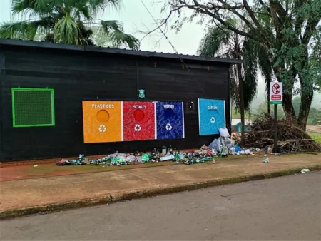 Iguazú: ecopunto se transformó en mini basural tras seguidilla de robos imagen-7