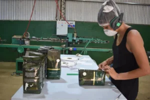 La industria no emerge y los sectores afines tratan de sobrellevar la crisis imagen-3