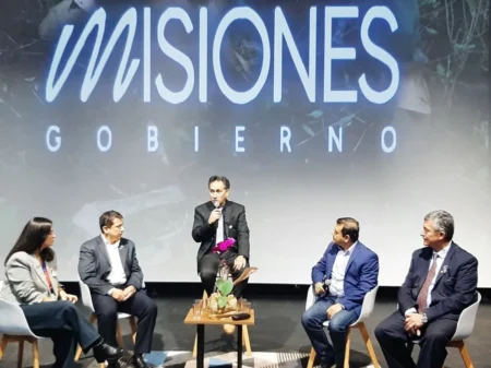 Con importante participación concluyó la Cumbre de Gobernabilidad y Democracia imagen-12