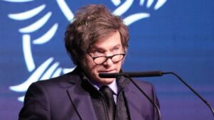 Milei endurece su postura ante los gobernadores: “Quieren destruir al Gobierno” imagen-1