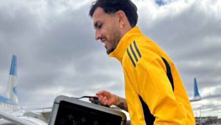 Boca llegó a Santiago del Estero y fue recibido por una multitud antes del duelo ante Atlético Tucumán imagen-14